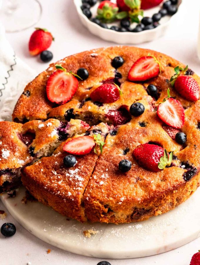Which Berries Make the Best Cake? A Flavor Guide